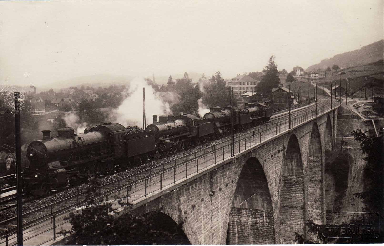 Die Förderung des Ostschweizer Eisenbahnnetzes war für die Industrie- und Handelskammer zentral: Durch gute Verbindungen konnten Handelswaren deutlich schneller befördert werden. Hier ein Bild der Belastungsprobe der Kräzern-Eisenbahnbrücke im Jahr 19